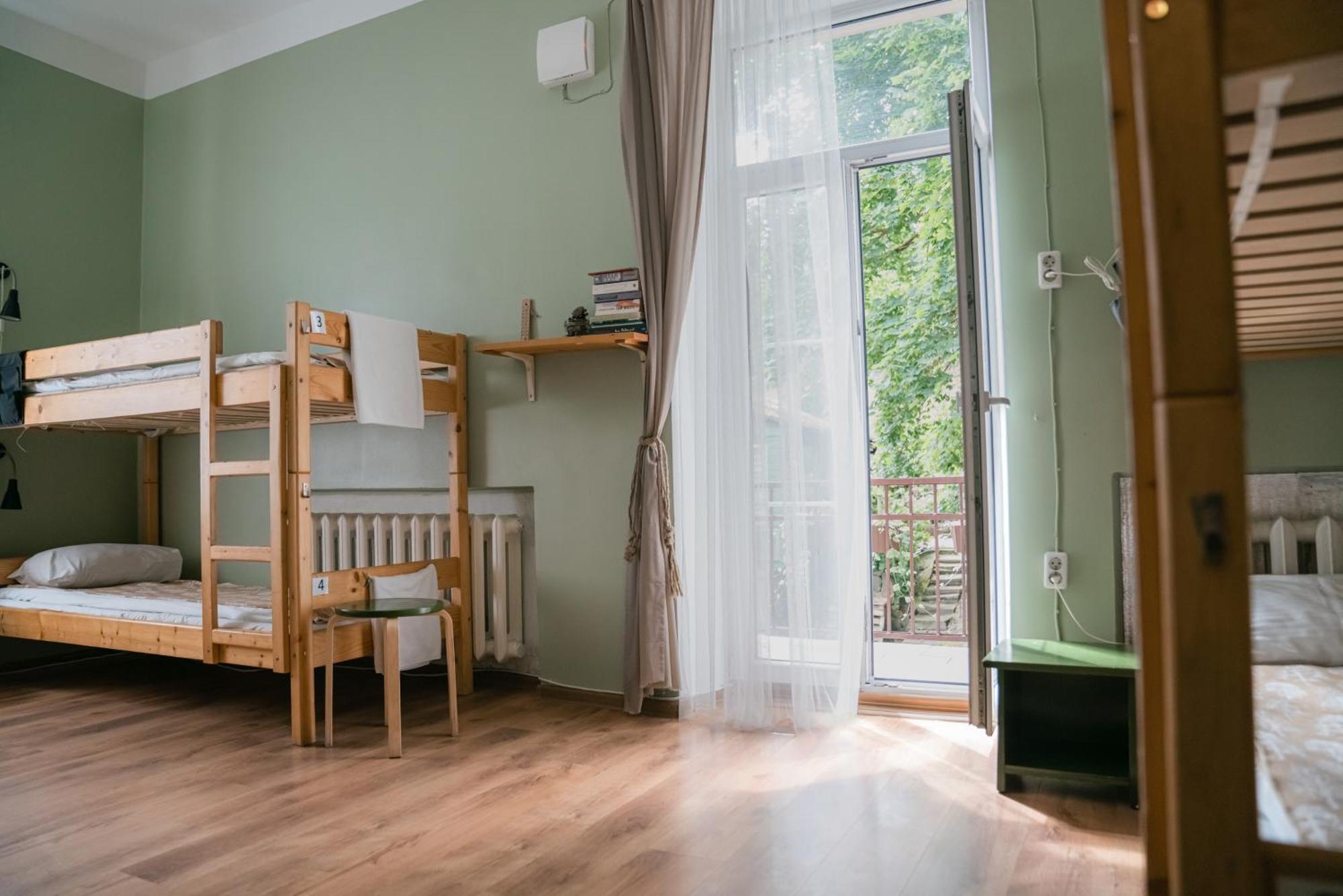 Downtown Forest Hostel & Camping Vilnius Exterior photo